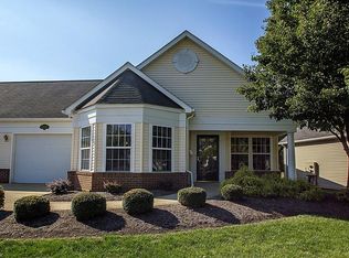 8816 Jonathan Dr #27B, North Royalton, OH 44133