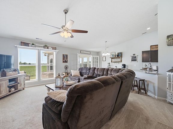 3rd image of 2695 Glastonbury Way