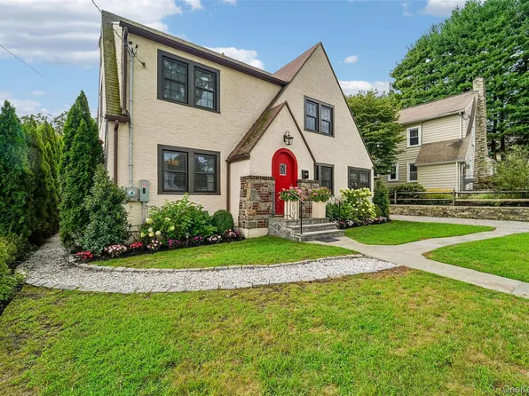 7 Parkview Court, White Plains, NY 10603