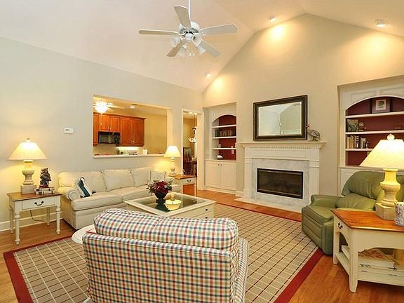 5th image of 2010 Macland Square Dr #2