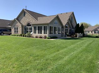 131 Quarry Lakes Dr, Amherst, OH 44001