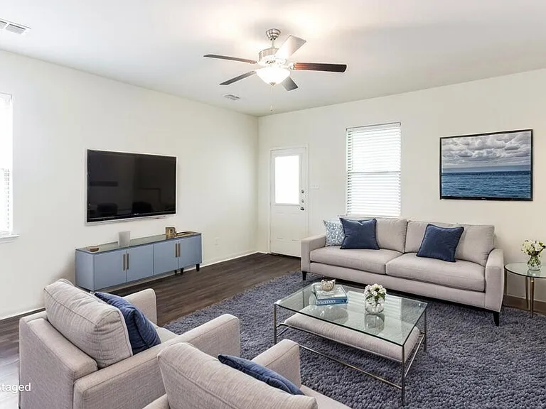 14333 Wrangler Way — Photo 3