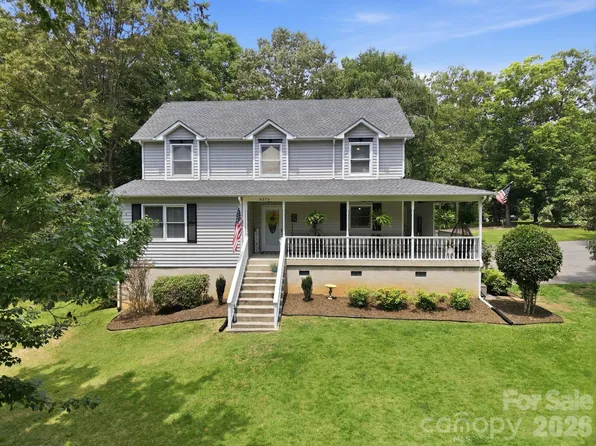 6375 Royal Pines Dr, Clover, SC 29710