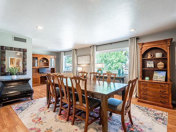 5th image of 2605 Fannin Ave