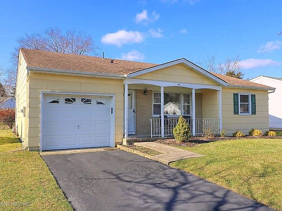 2nd image of 6 Derby Ln