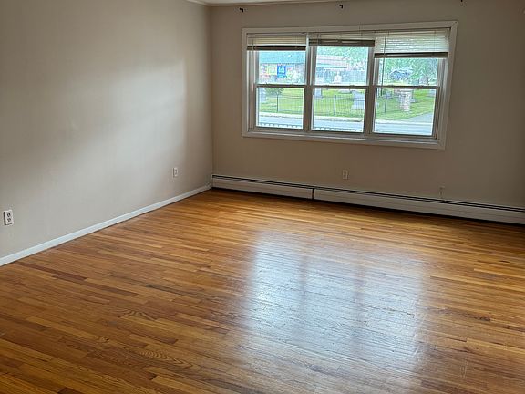 5th image of 61 Vandenburgh Ave APT 11