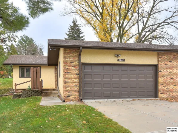 4717 N 111th Cir, Omaha, NE 68164