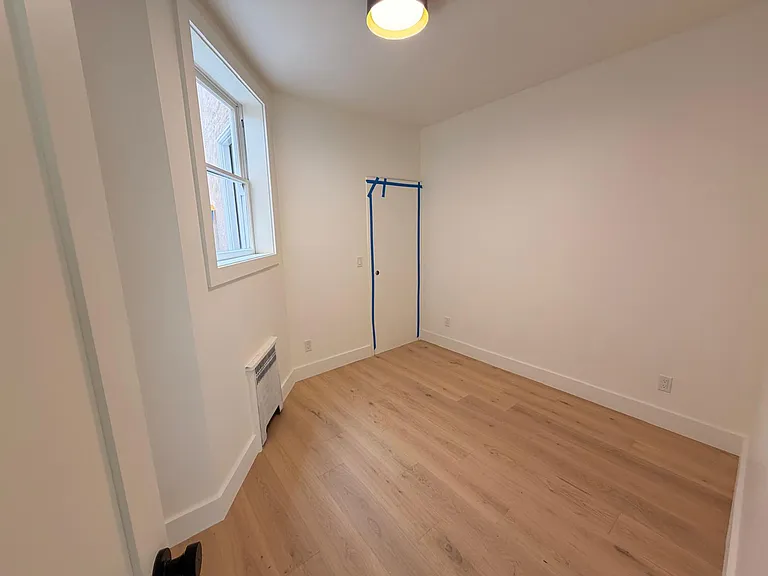 230 Castro St #3 — Photo 13