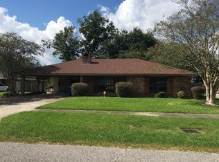 105 Harvest Dr, Lafayette, LA 70508