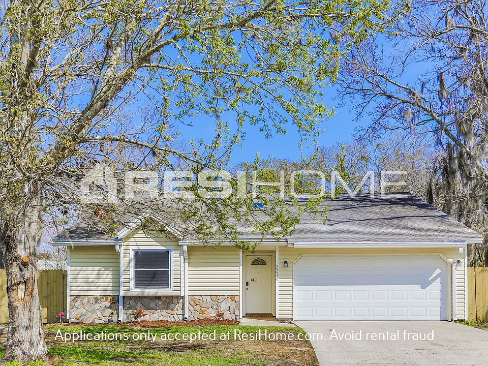 1st image of 2214 Albury Ct