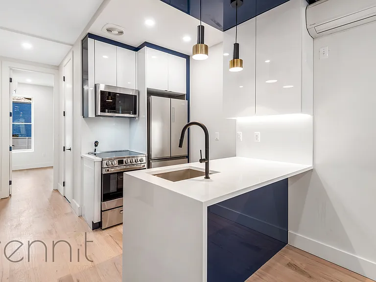 893 4th Ave #2F — Photo 4