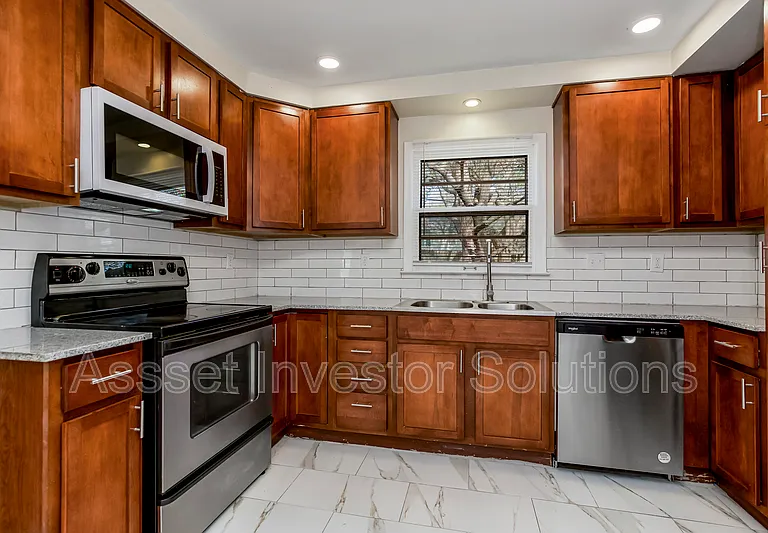7701 Mohawk Dr — Photo 12