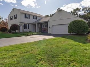 2 Apple Hill Rd, Wilbraham, MA 01095
