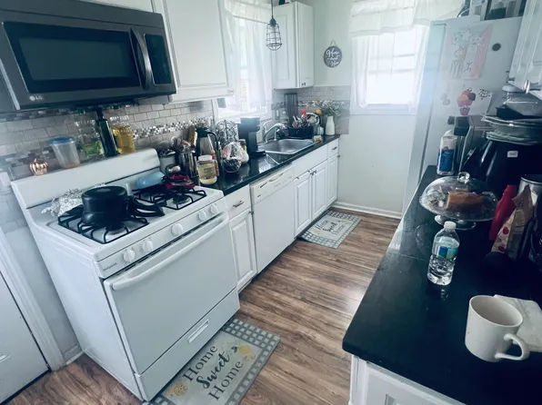 413 William St, Trenton, NJ 08610