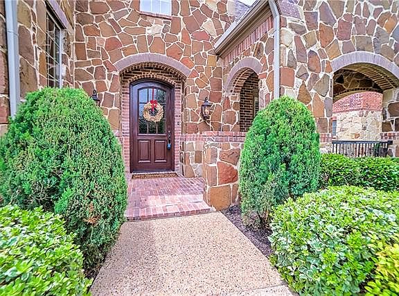 3rd image of 1831 Trinidad Ln