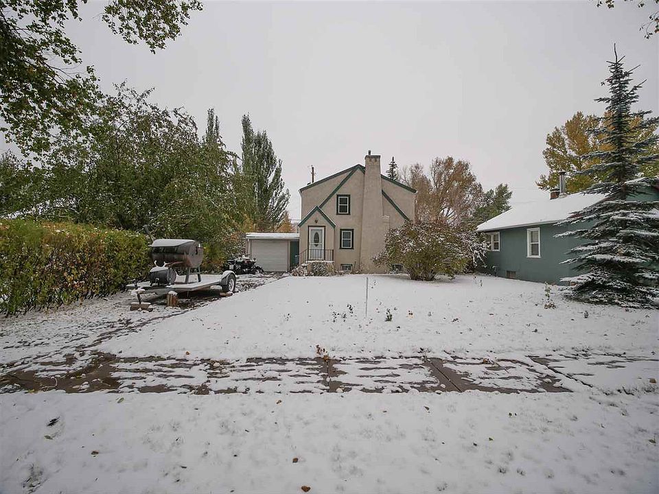 1st image of 1707 Custer St