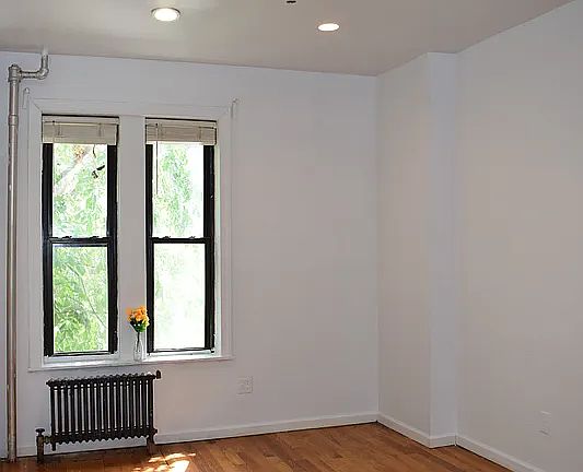 3rd image of 194 Edgecombe Ave APT 3B