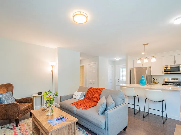 20 Mickelson Ln #17 — Photo 4