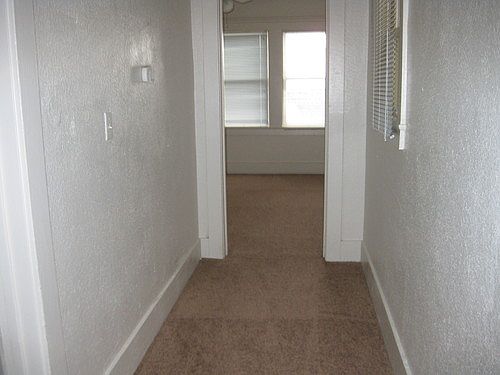 4th image of 611 C St APT A
