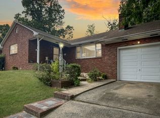 20 Adam Blvd, Sayreville, NJ 08879