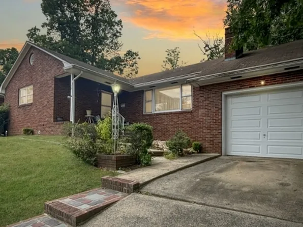 20 Adam Blvd, Sayreville Boro, NJ 08879