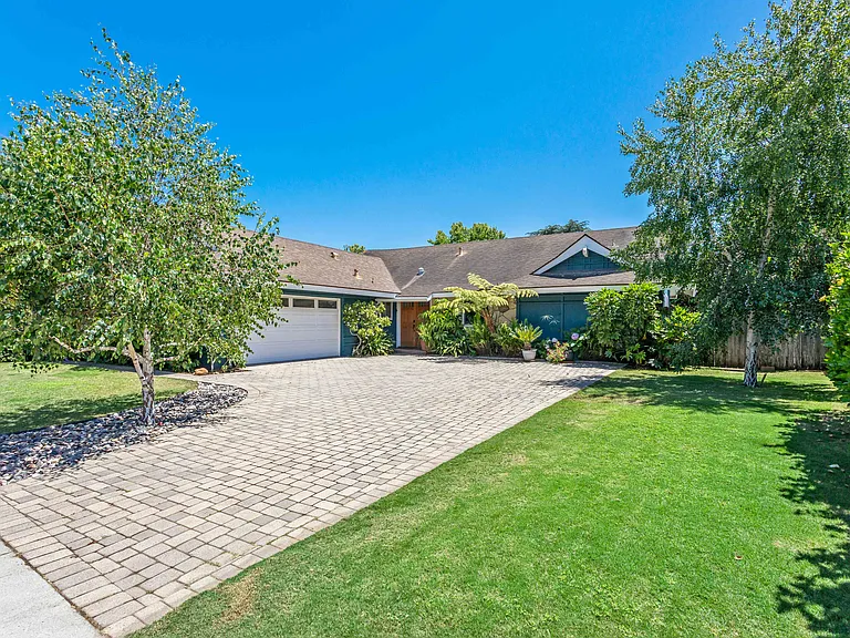6207 Marlborough Dr — Photo 4