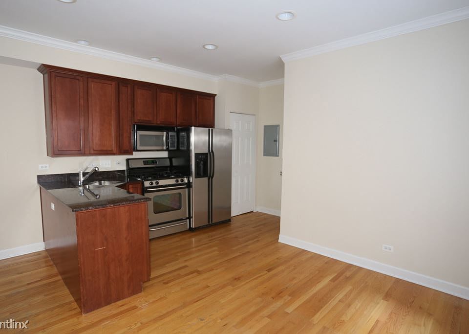 1st image of 3252 N Clifton Ave