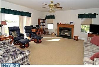 5th image of 205 Yorktown Dr
