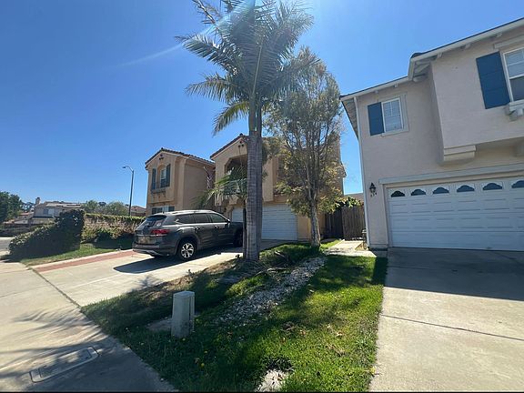 2nd image of 940 E Bello Rd