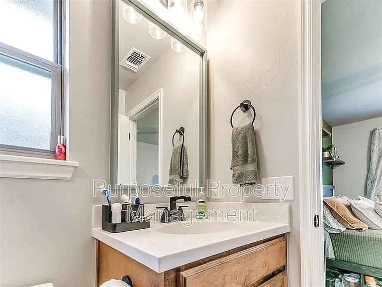 8701 Ricard Dr — Photo 17