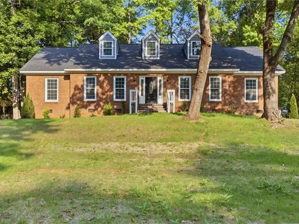 1705 Bearhollow Rd, Greensboro, NC 27410
