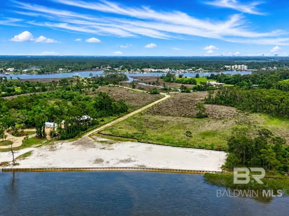 4437 Plash Rd #66, Gulf Shores, AL 36542