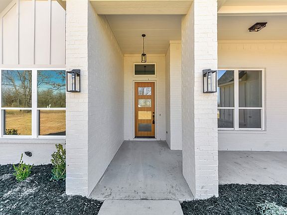 3rd image of 1018 Vh Rnch