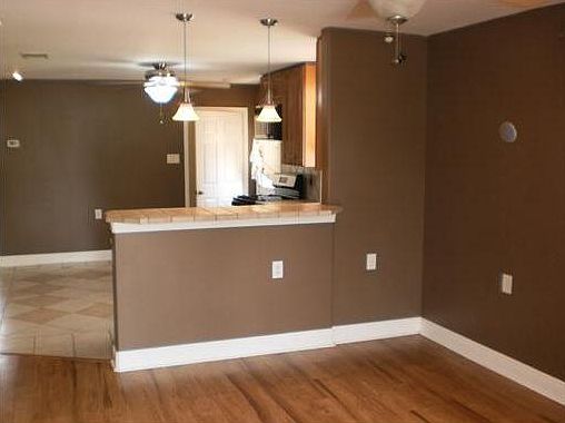 2nd image of 2204 W Christie Dr