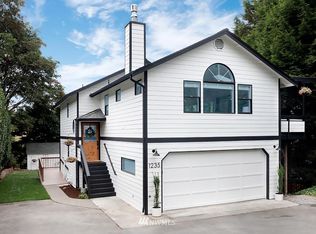 1235 SW Othello St, Seattle, WA 98106