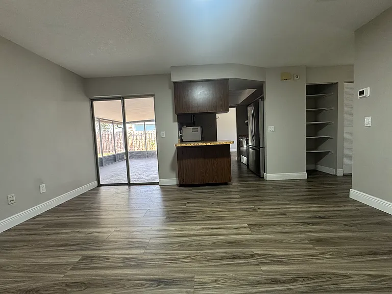 1583 Whitecap Way — Photo 11
