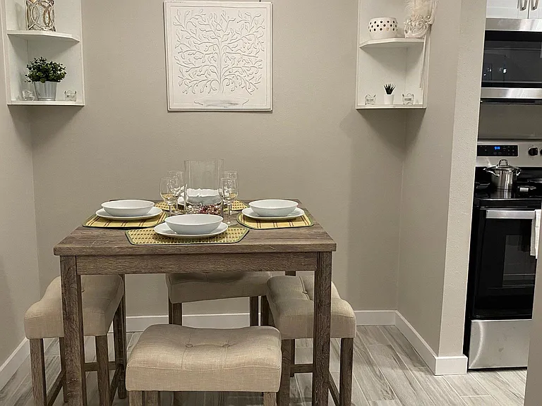 2201 N Garrett Ave #101 — Photo 8