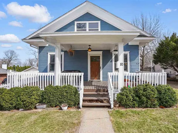 10 Highland Dr, Iowa City, IA 52246