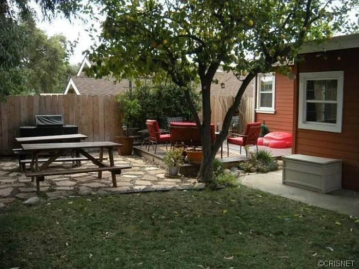 2 bed, 913 sqft, $3,600 — Photo 4