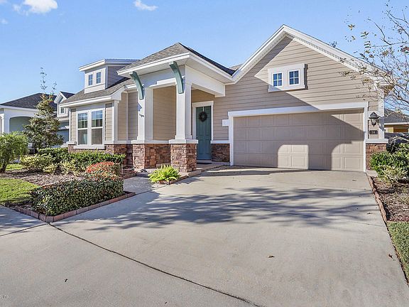 3rd image of 34 Brook Hills Dr