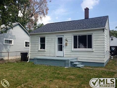 5905 Mayfair.JPG