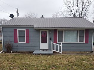 202 S Embarras Ave, Tuscola, IL 61953