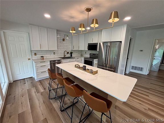 5th image of 89 Bay Oak Ln