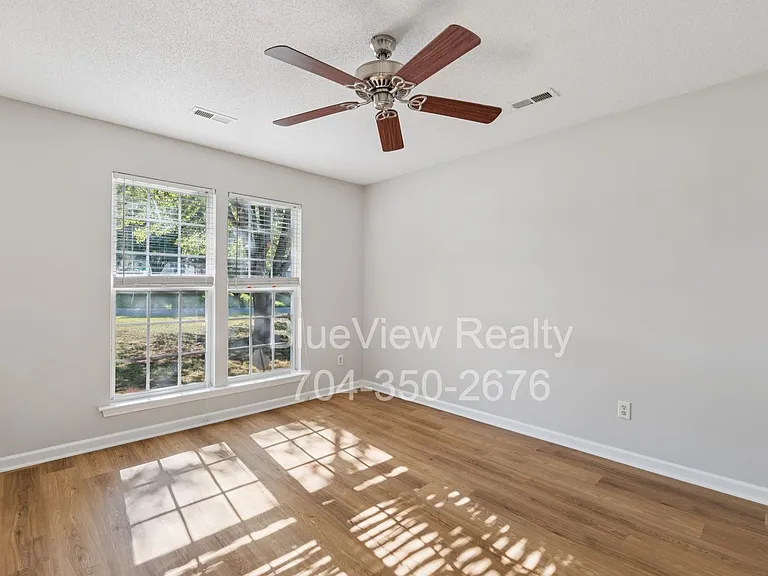 5237 Timbertop Ln — Photo 10