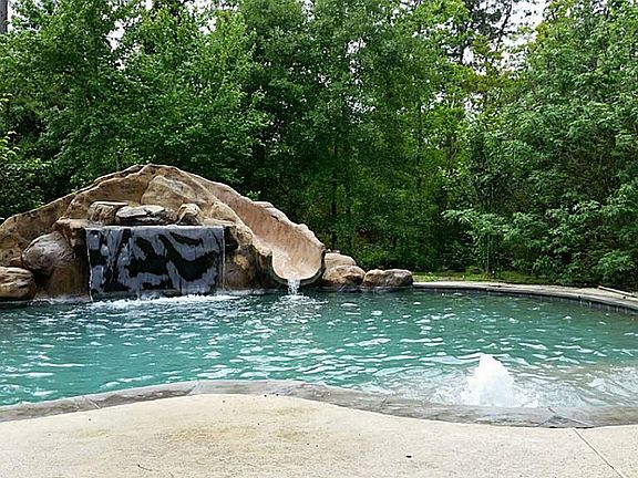 5th image of 12715 Marshall Ct