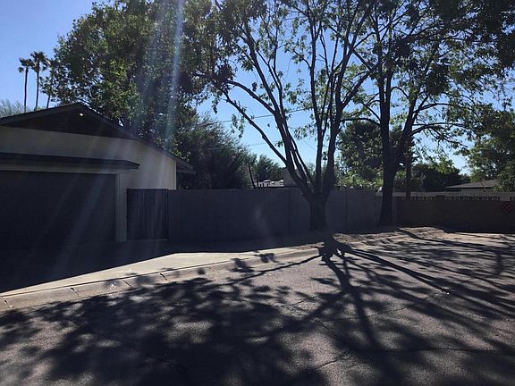 Garage Extra Parking