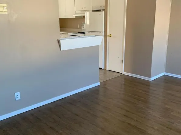 7113 Bowman Ave #1, Regina, SK S4T 6K9