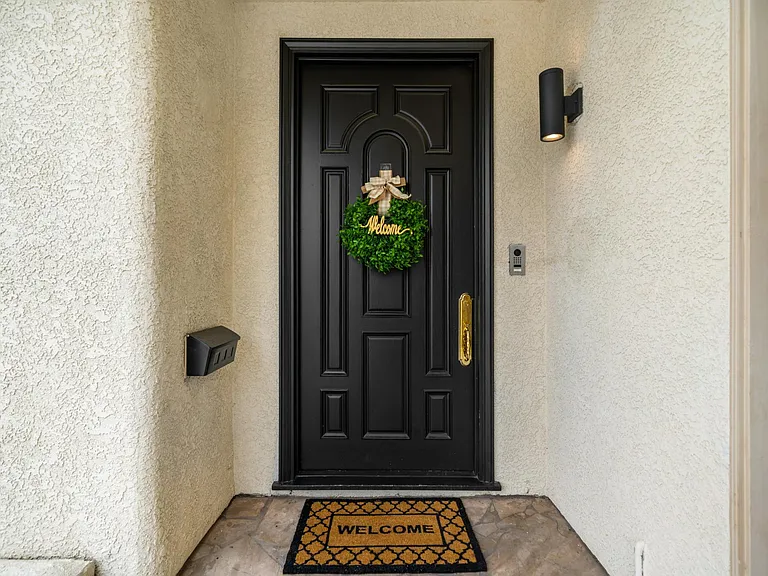 3972 Humboldt Dr — Photo 4