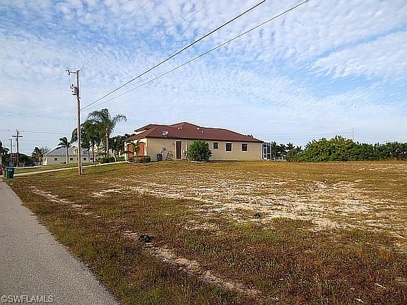 4th image of 3007 SW 28th Ave