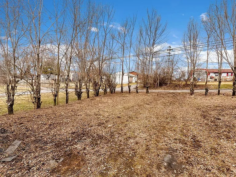 510 Glendower Ave — Photo 14